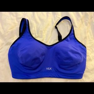 Victoria Secret | VSX sports bra | sz med